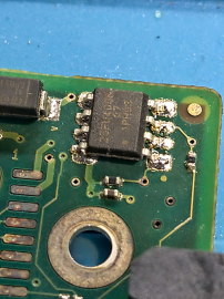 And the ROM soldered onto the replacement PCB. Not the most perfect job but it will do for the rescue operation 